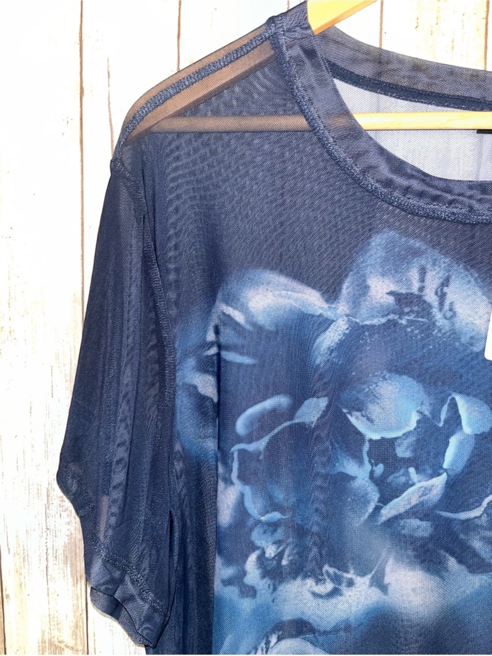 NWT Torrid Mesh Sheer Layering Tee Peacock Blue Floral 3X 22-24 - Picture 4 of 5